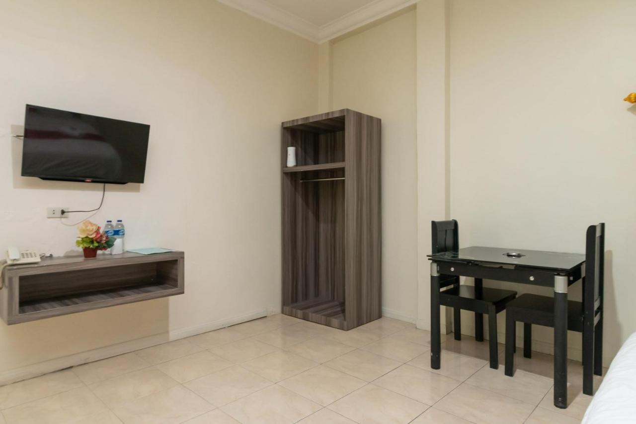 Hotel Reddoorz @ Pematangsiantar Exterior foto