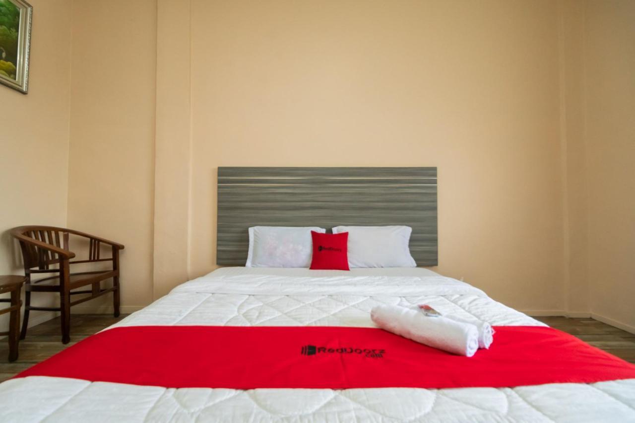 Hotel Reddoorz @ Pematangsiantar Exterior foto