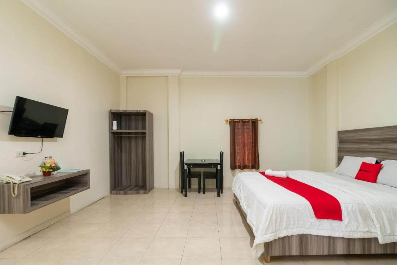 Hotel Reddoorz @ Pematangsiantar Exterior foto